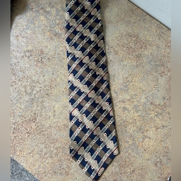 Bundle of Vintage Silk Ties from various brands - Picture 4 of 6